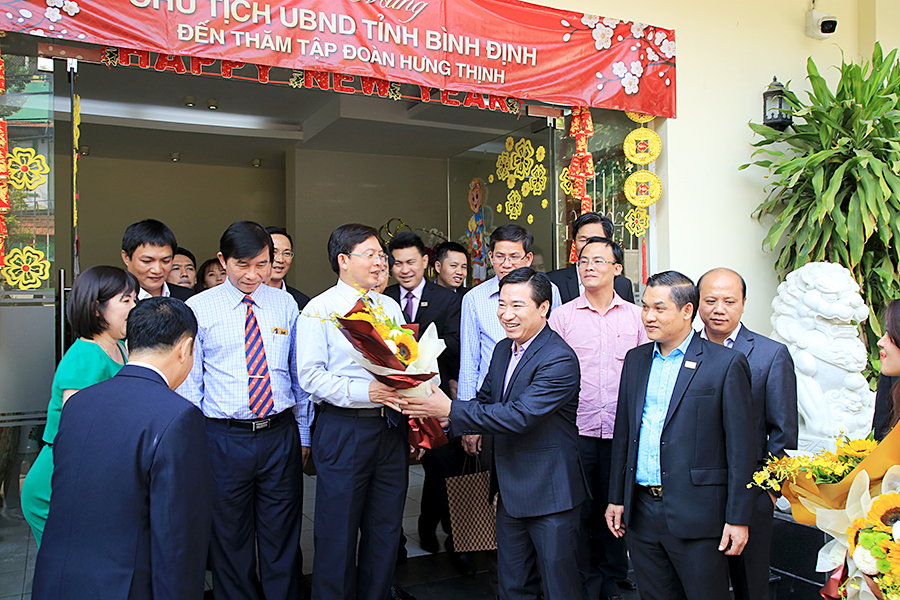 Đoàn lãnh đạo tỉnh Bình Định đến chúc xuân và thăm trụ sở Hung Thinh Corporation