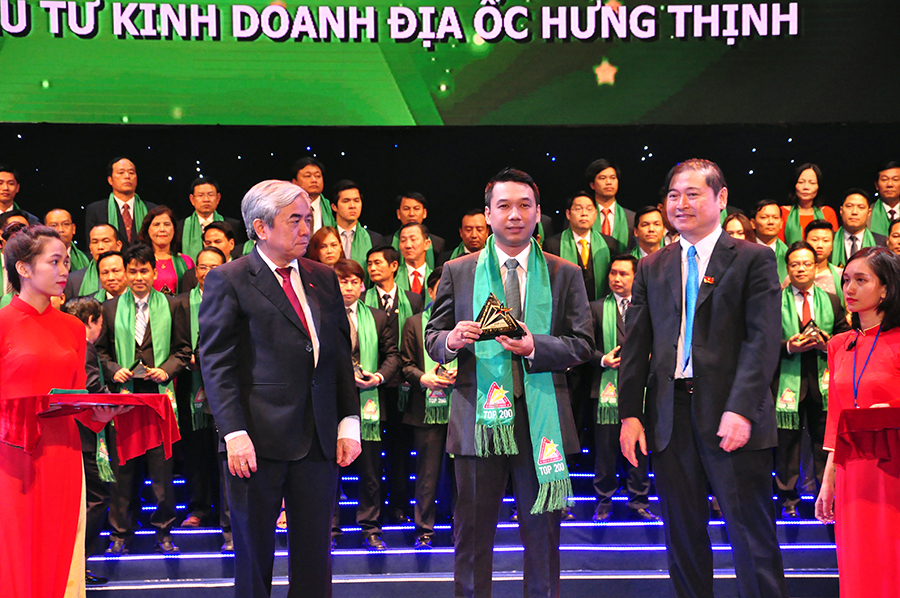 Hung Thinh Corp 2 lần liên tiếp đạt giải thưởng Sao Vàng Đất Việt