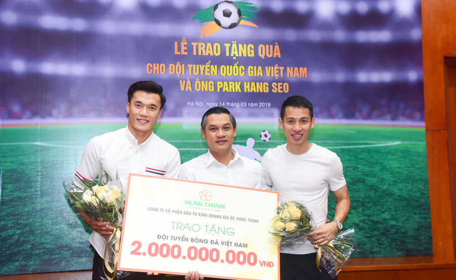 Tuyển Việt Nam nhận thưởng 2,5 tỷ đồng từ Hung Thinh Corp trước thềm vòng loại U23 châu Á