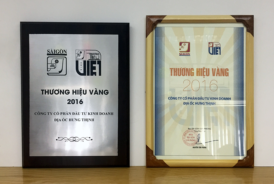 Hung Thinh Corp vinh dự đón nhận danh hiệu “Thương hiệu Vàng 2016” và “Thương hiệu bất động sản được yêu thích nhất 2016”