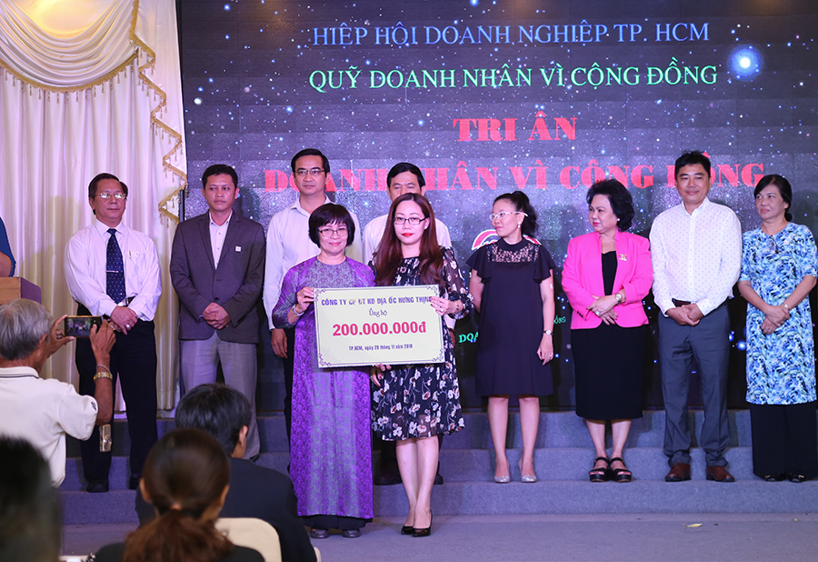 Hung Thinh Corp đồng hành cùng hiệp hội doanh nghiệp TP.HCM chăm lo cho người nghèo Tết Kỷ Hợi 2019
