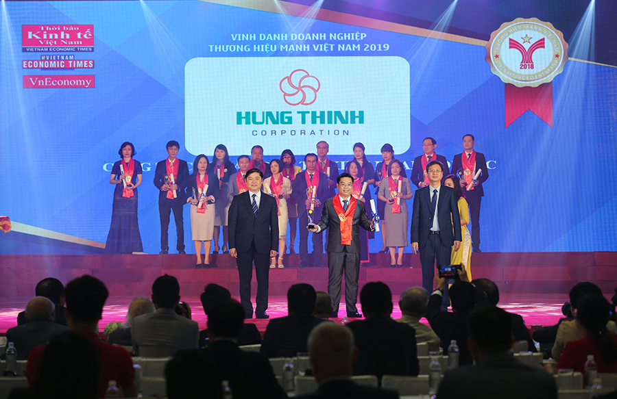 Hung Thinh Corp lần thứ 3 liên tiếp đón nhận giải thưởng Thương hiệu mạnh Việt Nam