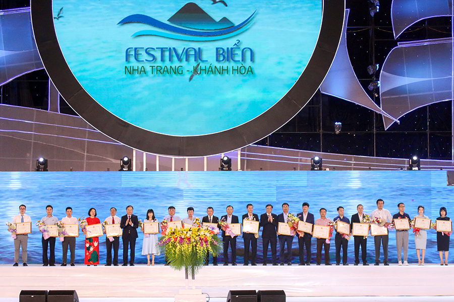 Tập đoàn Hưng Thịnh lần thứ 5 liên tiếp tài trợ và đồng hành cùng Festival Biển Nha Trang – Khánh Hòa 2019