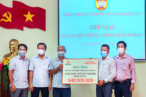 Tập đoàn Hưng Thịnh trao tặng thiết bị y tế cấp thiết đến tỉnh Phú Yên