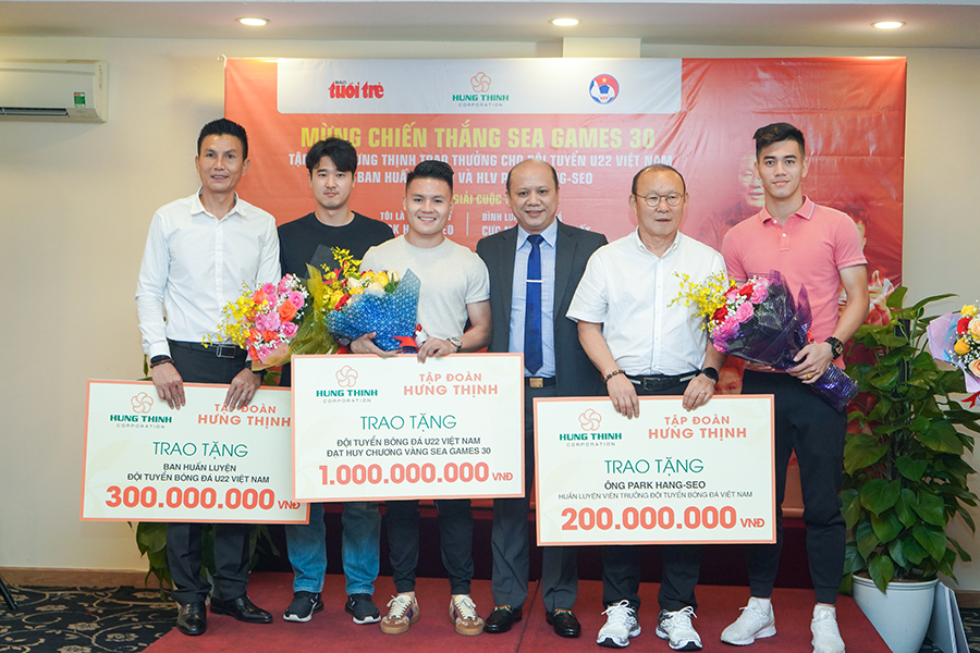 Mừng chiến thắng SEA Games 30, Tập đoàn Hưng Thịnh trao thưởng cho Đội tuyển U22 Việt Nam, Ban huấn luyện và HLV Park Hang Seo